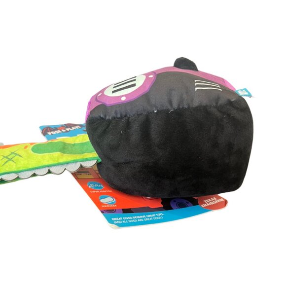 Bark Dog toy Texas Chainspaw Pose & Play Halloween Haunted Playride Squeaker NEW - Picture 6 of 7